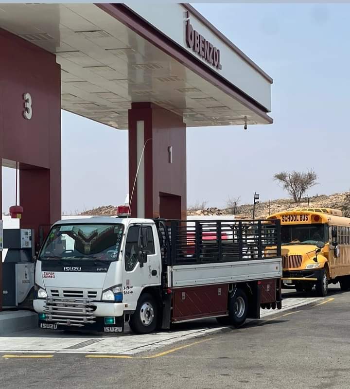 دينا نقل عفش داخل حي السويدي 0533192437