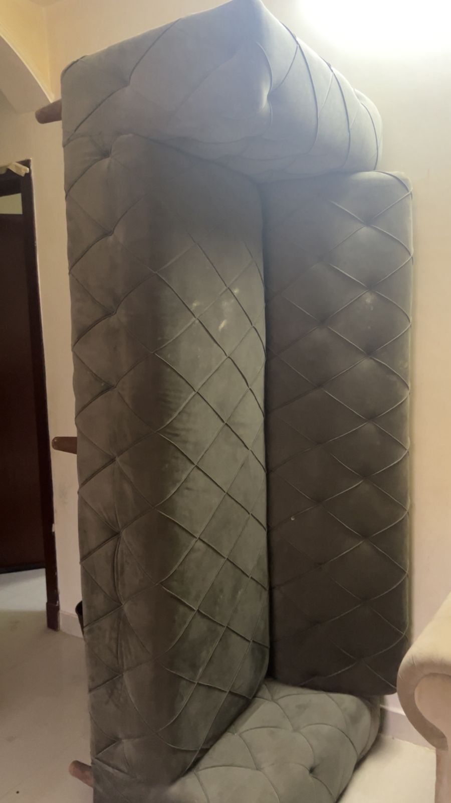 طش اثاث قديم بالرياض قرابيع 0534375367