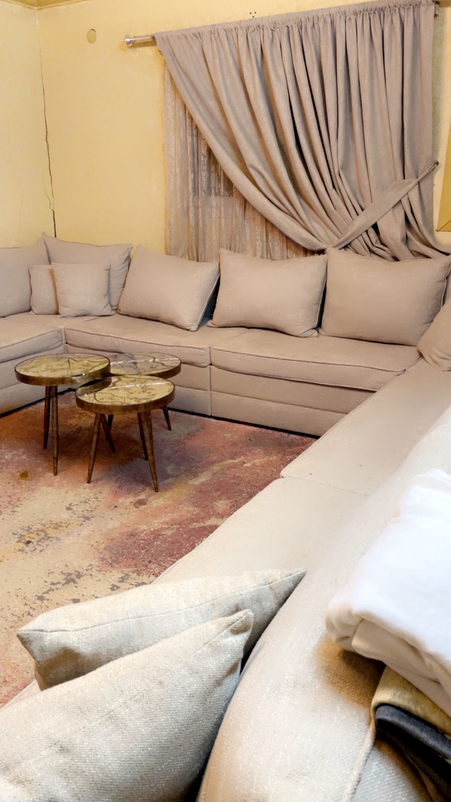 التخلص من أثاث عفش قديم بالرياض 0534375367