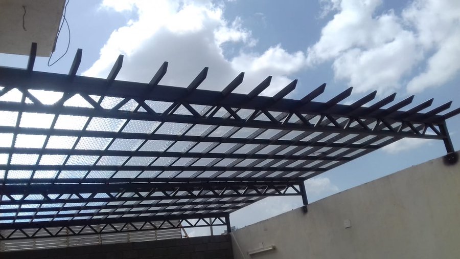معرض مظلات وسواتر الاختيار الاول تركيب مظلات مواقف سيارات بالرياض - 0500559613 - اعمال المستودعات - شركة سواتر الرياض - برجولات الحدائق
