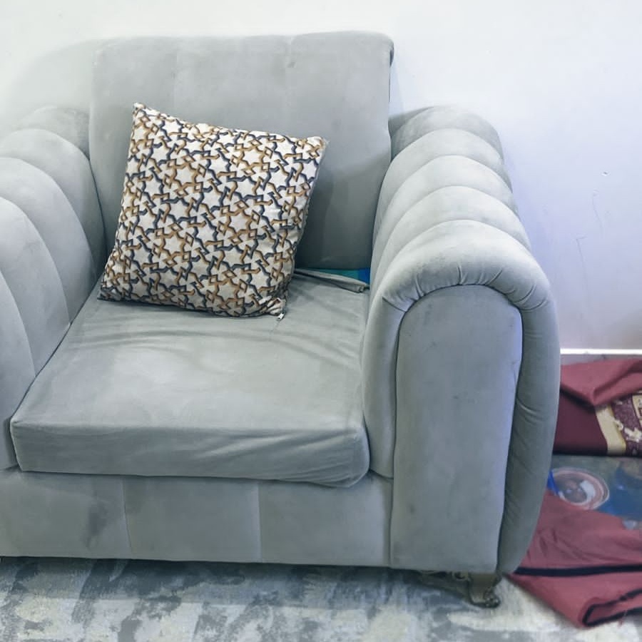 افضل دينا التخلص من العفش القديم بالرياض 0558536273 رمي اثاث تالف