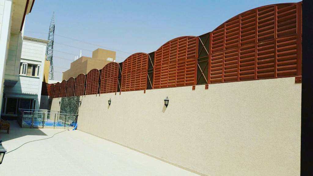 معرض مظلات وسواتر الاختيار الاول تركيب مظلات مواقف سيارات بالرياض - 0500559613 - اعمال المستودعات - شركة سواتر الرياض - برجولات الحدائق
