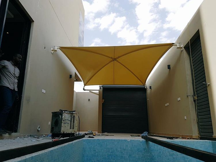 مظلات مواقف سيارات تركيب فوري وضمان